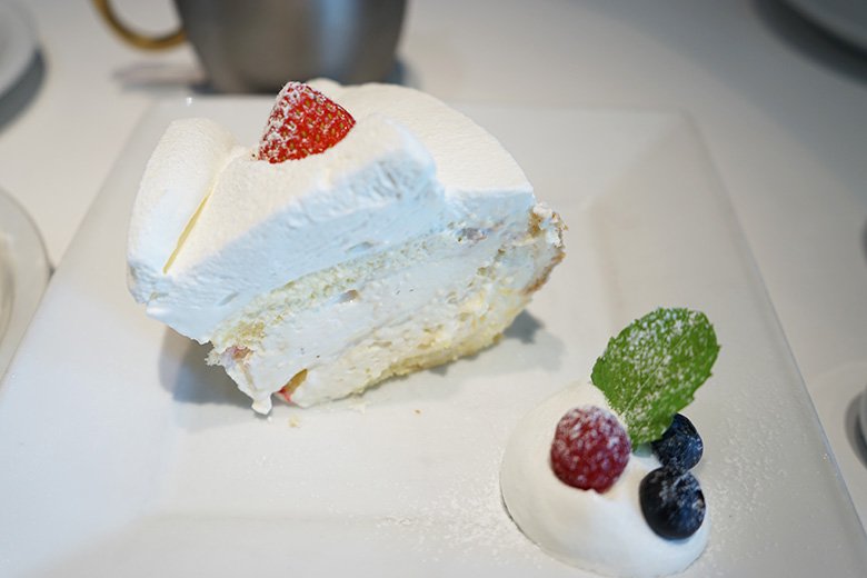 鶴舞・東別院で人気のカフェ「Golden child cafe（ゴールデンチャイルドカフェ ）」のふわふわショートケーキが美味しい♡