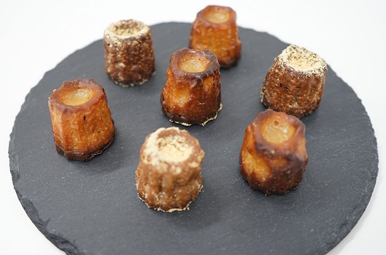 外はカリッと中はモチっと!一口サイズの可愛いカヌレが人気の名古屋市東区にある「洋菓子店slow(スロー)」。種類豊富なシュークリームもおすすめ!