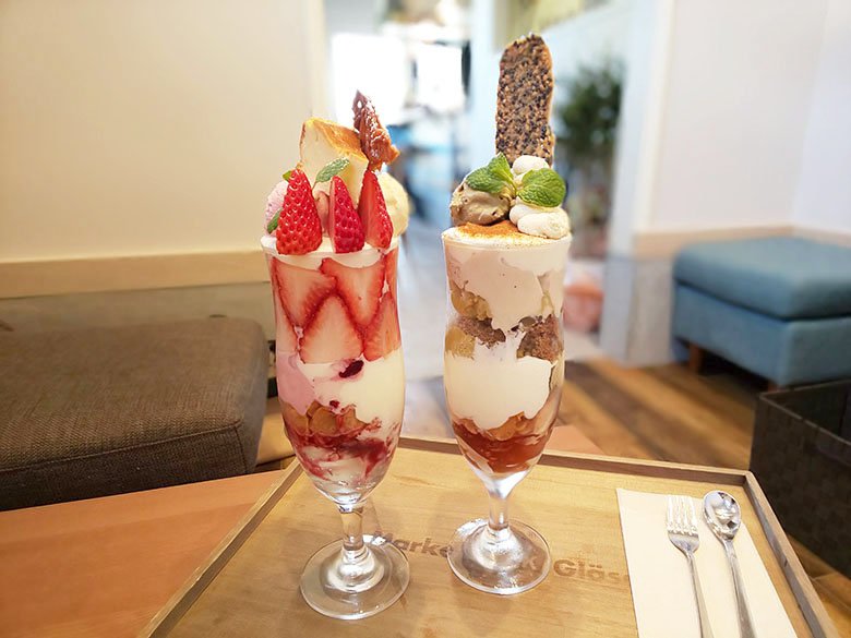 見た目華やかいちごパフェと絶品ほうじ茶パフェ!名古屋市中川区『cafe3tempo(カフェスリーテンポ)』はスフレオムライスも人気!