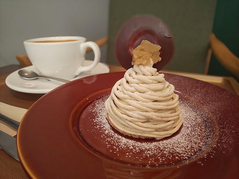 熱田区のおしゃれカフェ「Neues(ノイエス)」の“中津川産･和栗のモンブラン”が絶品！ランチやモーニングも人気です♪