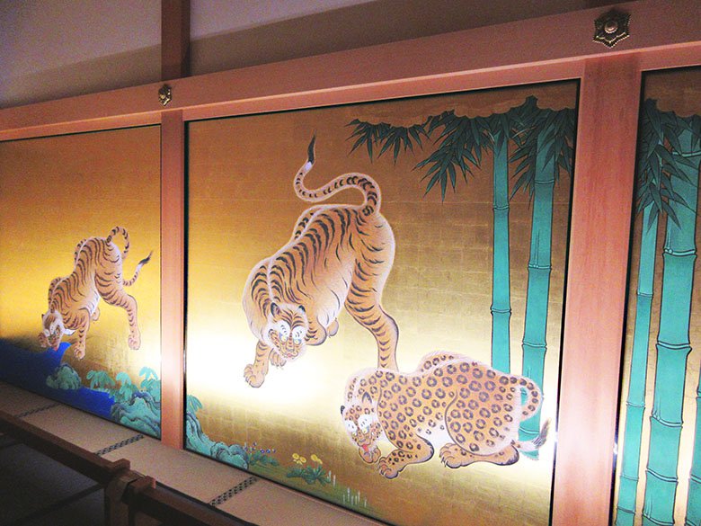名古屋城本丸御殿で、重要文化財障壁画「竹林豹虎図」が特別展示!本日10月22日まで!