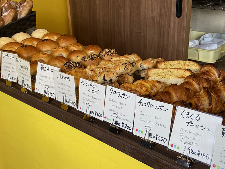 岡崎市羽根北町にオープンしたパン屋さん「おはな」！どれも美味しくておすすめです。