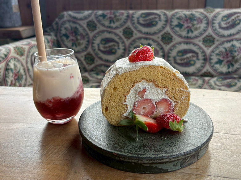 亀山市の「TSUMUGI舎」は米粉ロールケーキが絶品のくつろぎ農家カフェ