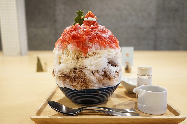 老舗お茶屋さんが作るフワフワかき氷♪お茶の芳茗園横にある「shizuku (シズク)」の限定クリスマス氷が可愛い♡