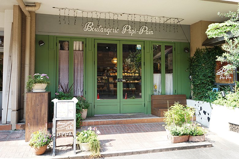 植田駅から徒歩1分！天白区にある「ブランジェリーぱぴ・ぱん」は種類豊富でバゲットが人気！ハード系パン好きな方にもおすすめです♪