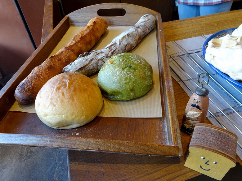 天白区にある桜通線野並駅すぐのパン屋さん「ブランジェリーぱん・くまくる」はパンの種類も豊富で、アットホームなお店♪
