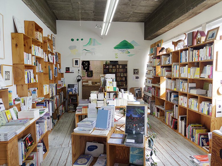地下鉄東山公園駅すぐ! “感じる、考える人のための本屋”「ON READING」