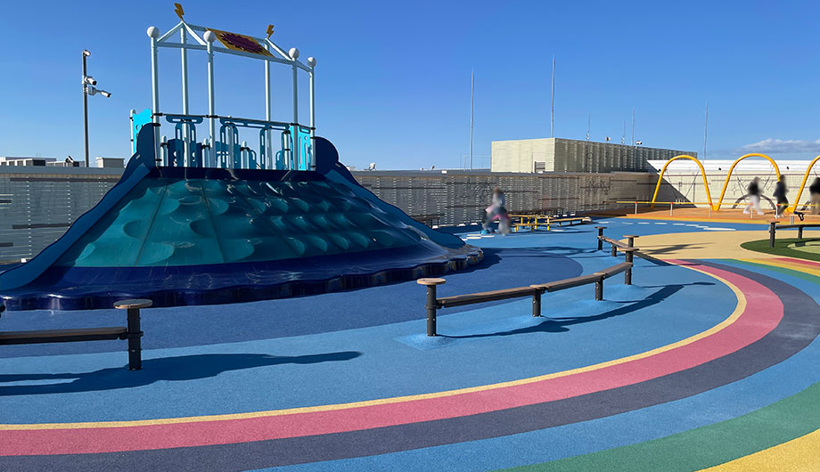 ららぽーと安城の屋上にある「おくじょうひろば」は無料で遊べる！遊具46台の子ども遊び場