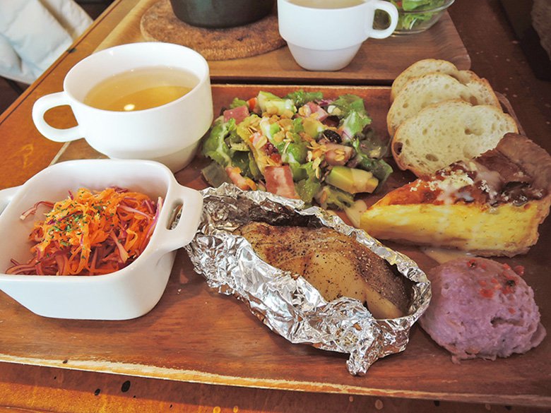 名古屋市中村区「Cafe&Eat OMP(カフェアンドイートオンプ)」の贅沢なプレートランチに大満足♡ママ会や夜カフェにもぴったりですよ♪