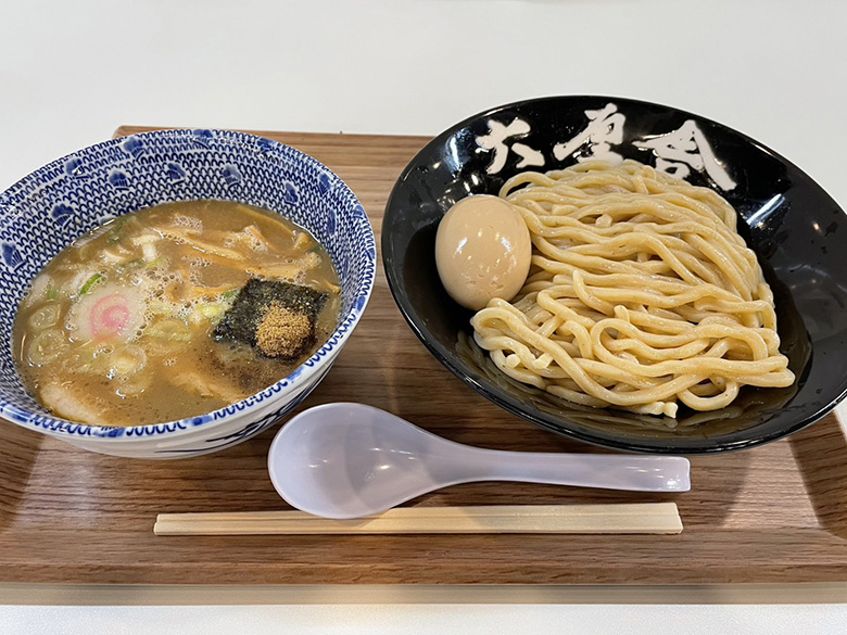 JR名古屋駅の線路上に期間限定オープン！「六厘舎」のつけ麺を食べてきました