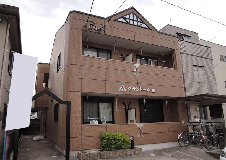 グランドールⅢの外観