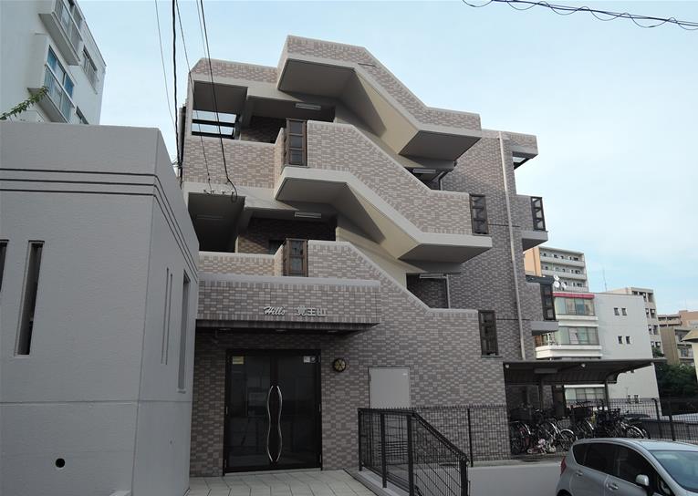 ヒルズ覚王山の外観