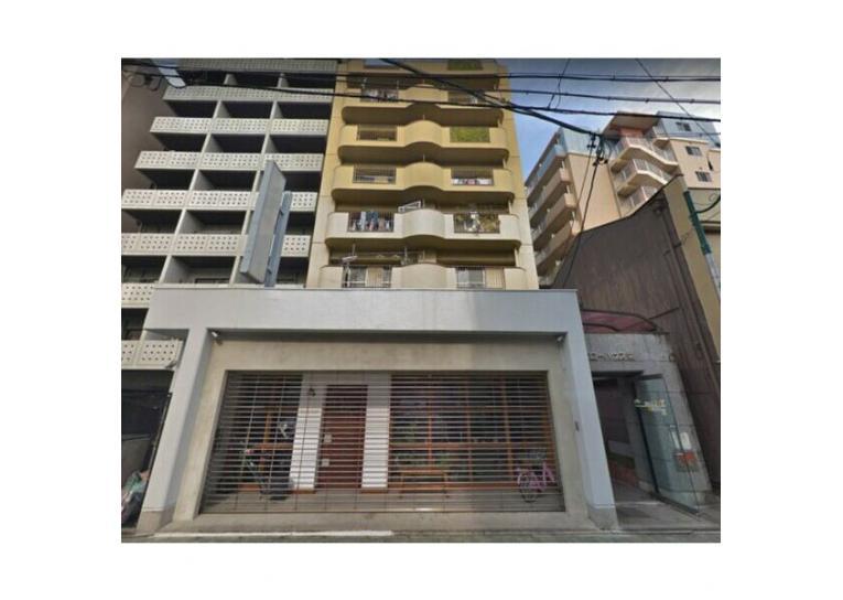 イエローハウス栄の外観