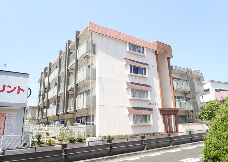 サンハイツ杉の外観