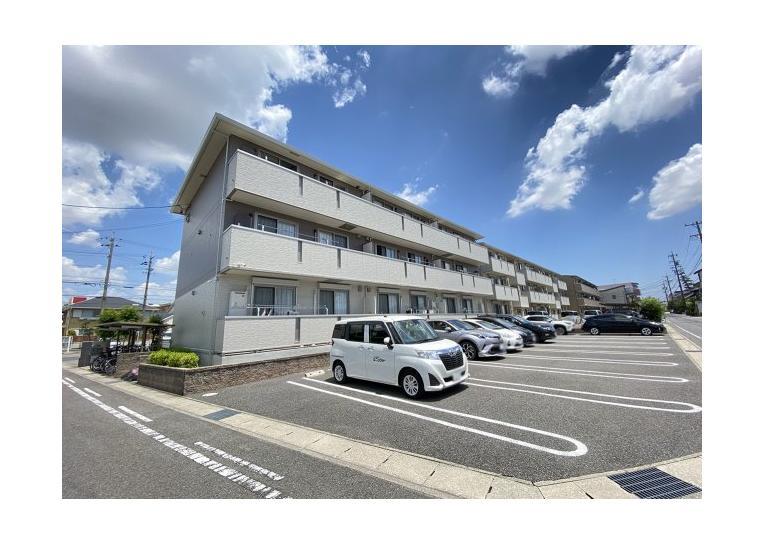 プラムビレッジⅡの外観