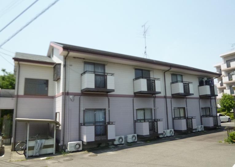 ベルメゾンB棟の外観