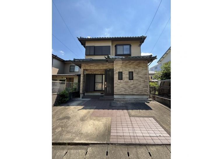 高間町貸家の外観