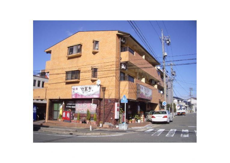 シャトー若葉の外観