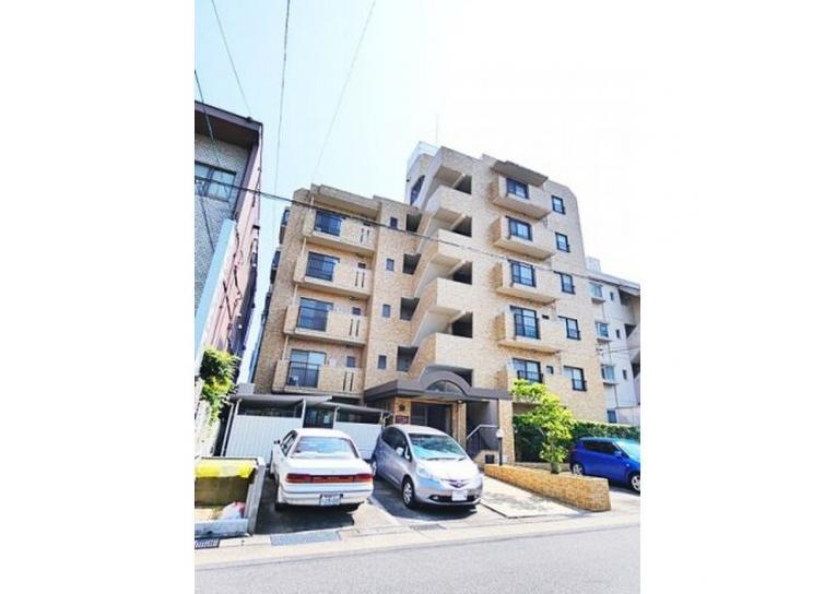 ランドマーク・一社の外観