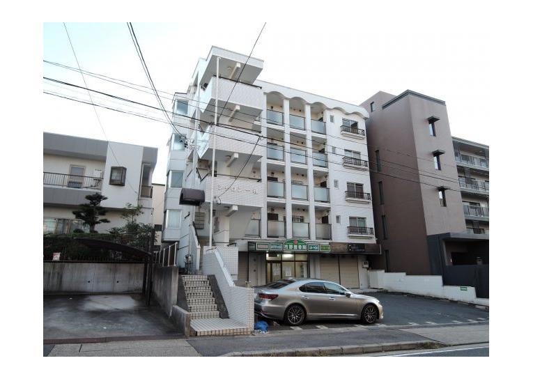 シャロン一社の外観