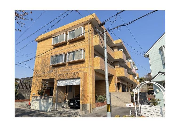 ユニーブル西里の外観