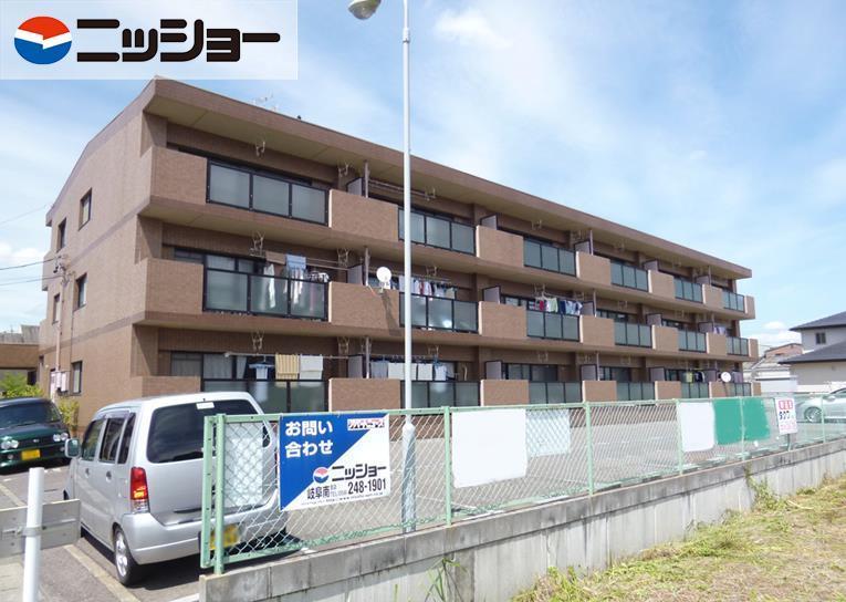 ラ・プエルタ・フェリスの外観