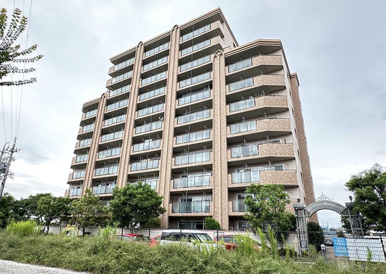 スペクトルティアラ宮町２０５号の外観