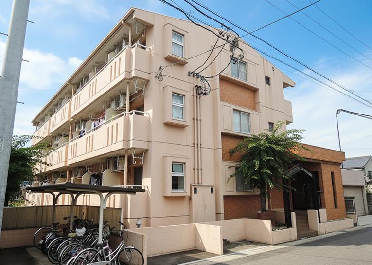 シティコザワの外観