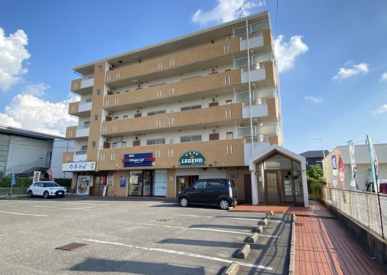 グランドール白旗の外観