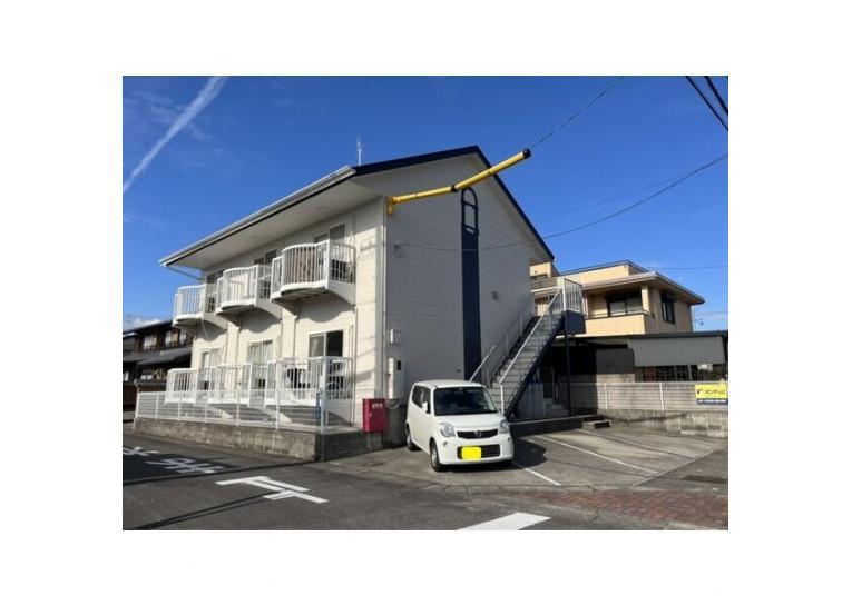 サープラスワン前西の外観