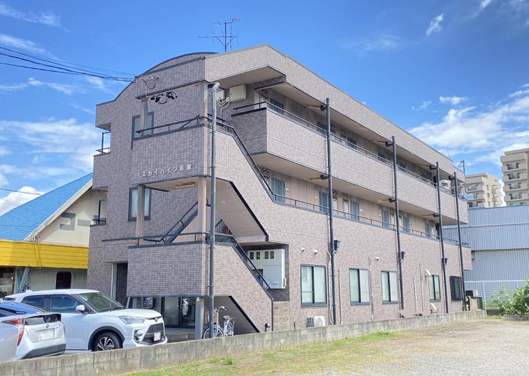 スカイハイツ岩室の外観