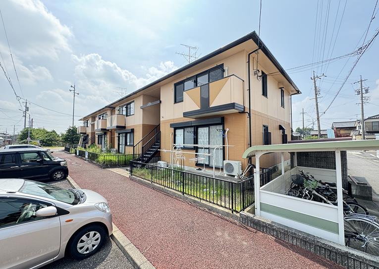 フラワーパークA棟の外観