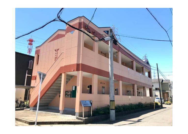 グランデール岩塚の外観