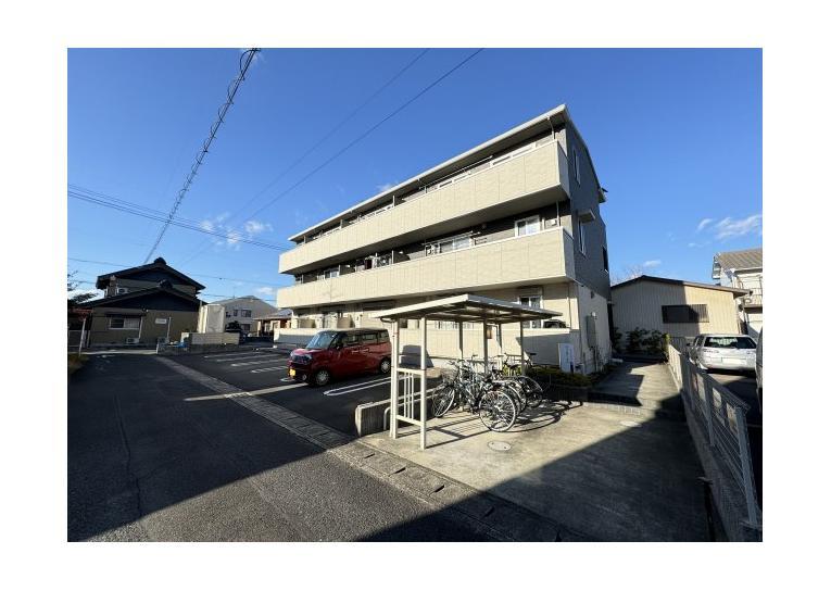 ウィング・マレの外観