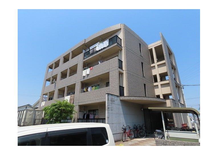 クリスタルガーデンⅡの外観