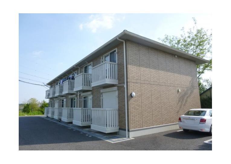 グランシャリオ花本の外観