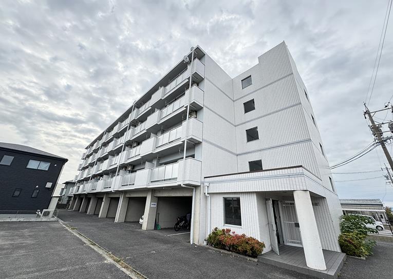 ベルトピア鈴鹿ONEの外観