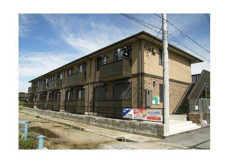 リビングタウン四日市芝田 Aの外観