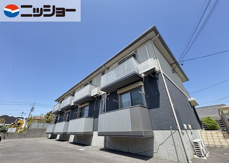 クラウン青山の外観