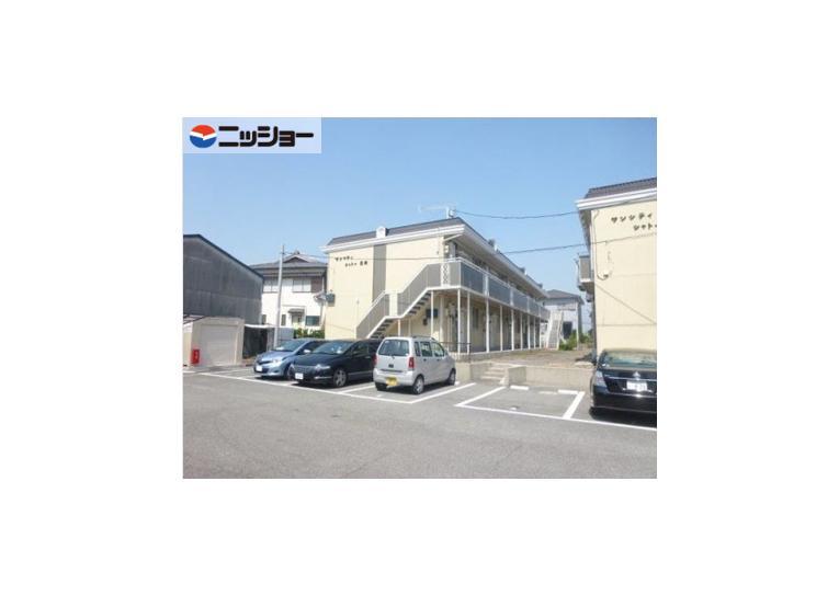 サンシティシャトー B棟の外観