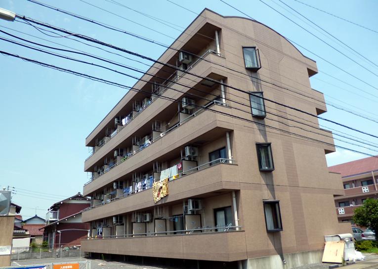 ＤＥＵＸ　ＡＶＡＮＣＥの外観