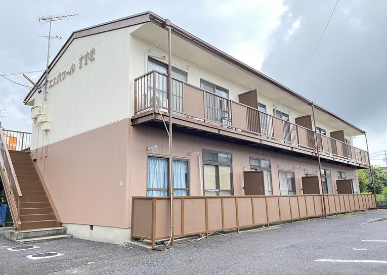 エス�ポワールすずきの外観