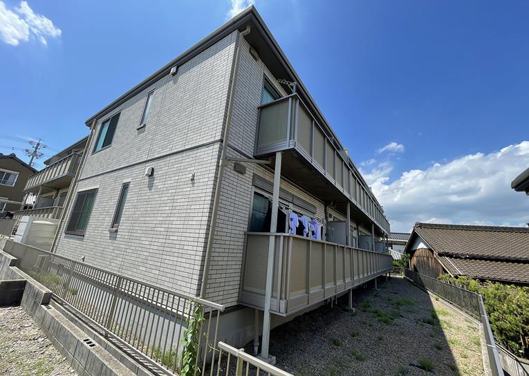 WHITE HAPPINESSB棟の外観