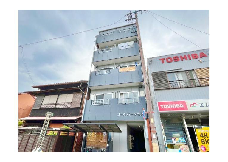 コーポパーシモンの外観