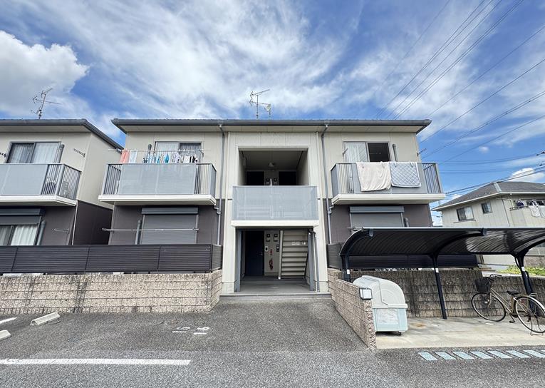 パインヒル A棟の外観