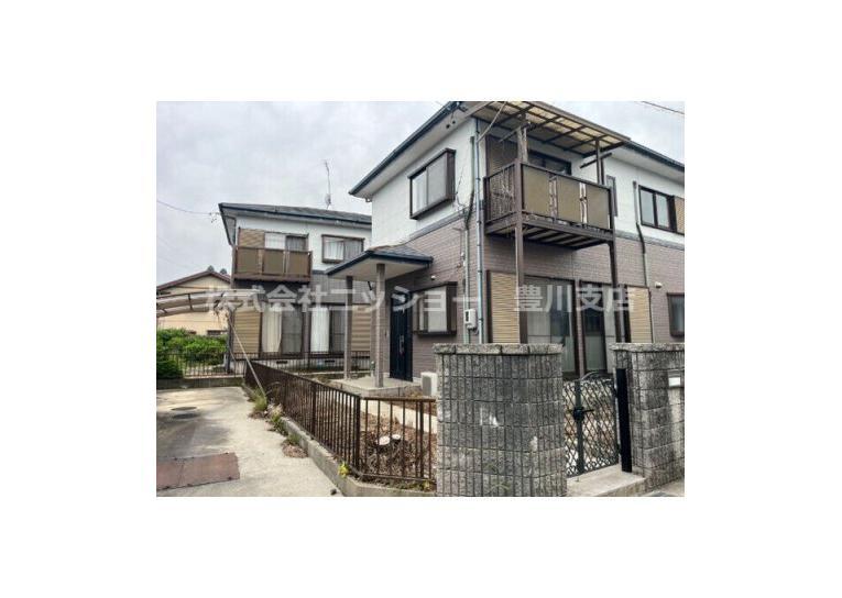 新城石田戸建ての外観