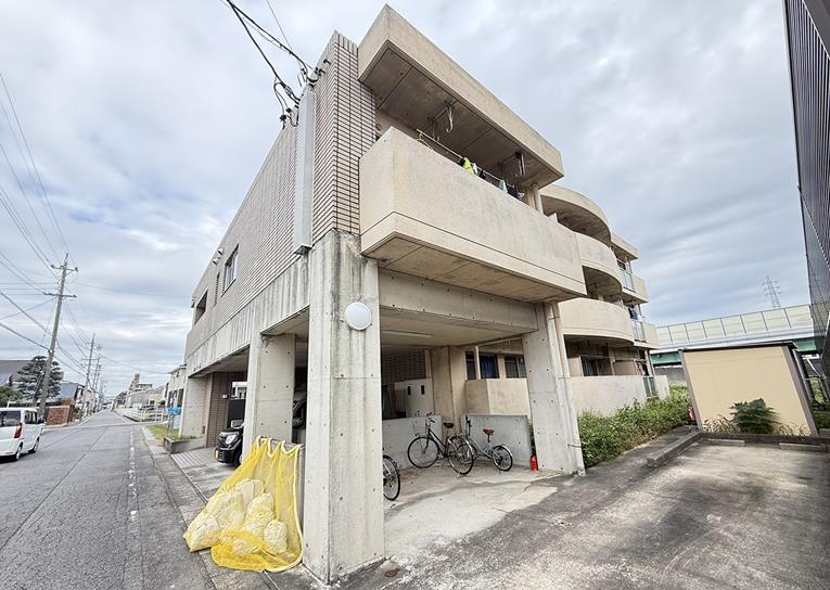 サンルート23の外観