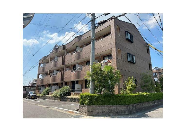 ウイングヒルズながしの二番館の外観