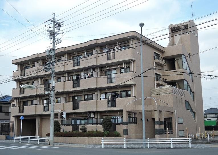 ウェストン高雄の外観