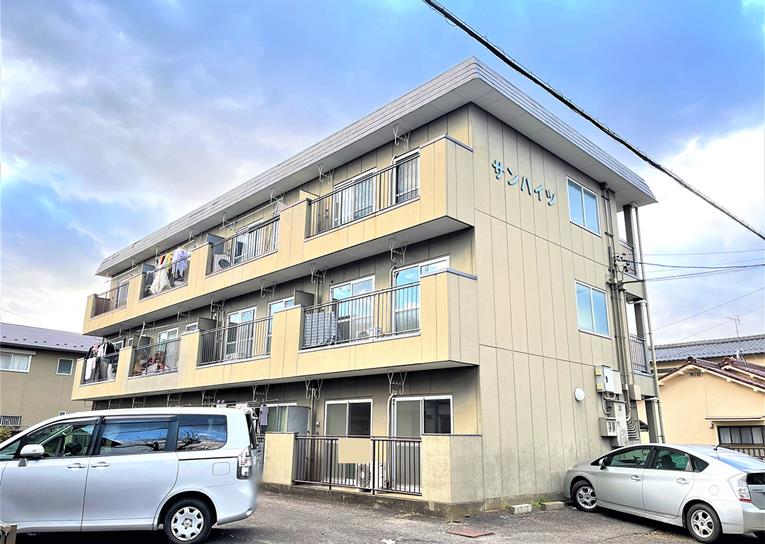 サンハイツの外観